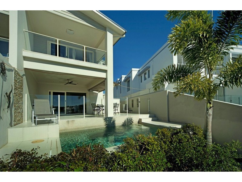 1/25 Compass Drive, Biggera Waters QLD 4216