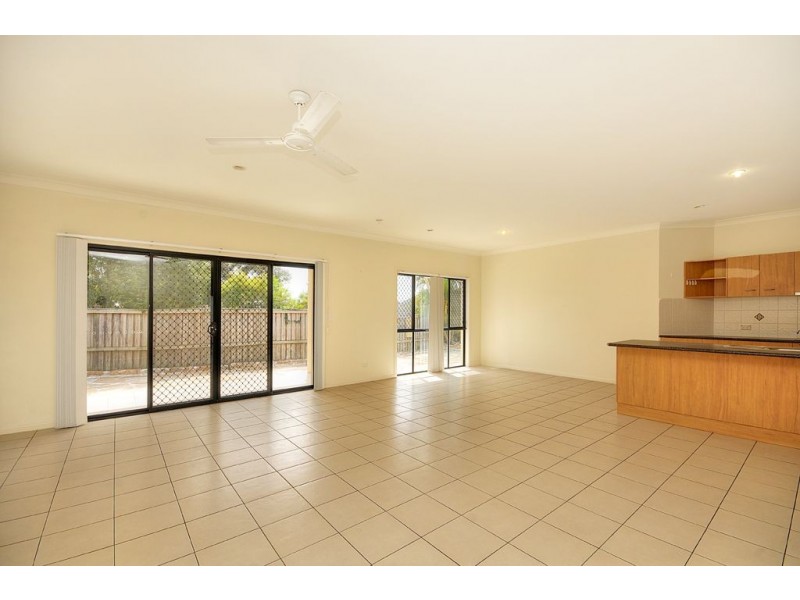 17 Gerona Circuit, Varsity Lakes QLD 4227