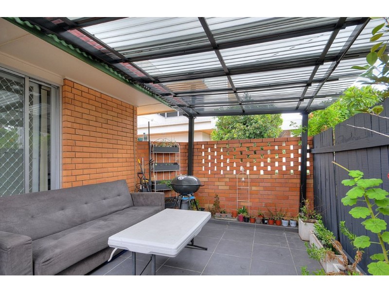 1/26 Alexandra Ave, Broadbeach QLD 4218