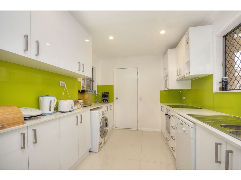 1/26 Alexandra Ave, Broadbeach QLD 4218