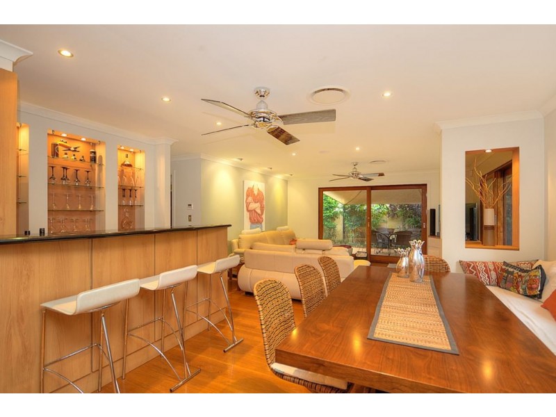 29 Dudley Street, Mermaid Beach QLD 4218