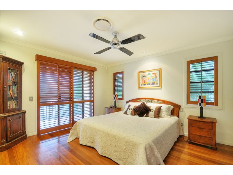 29 Dudley Street, Mermaid Beach QLD 4218