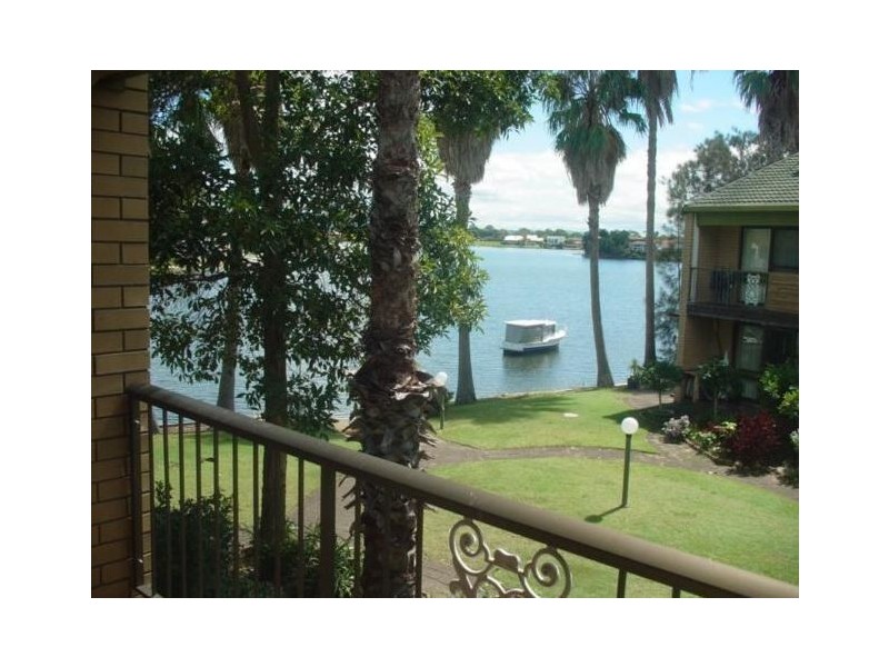 11/9 Jodie Court, Mermaid Waters QLD 4218