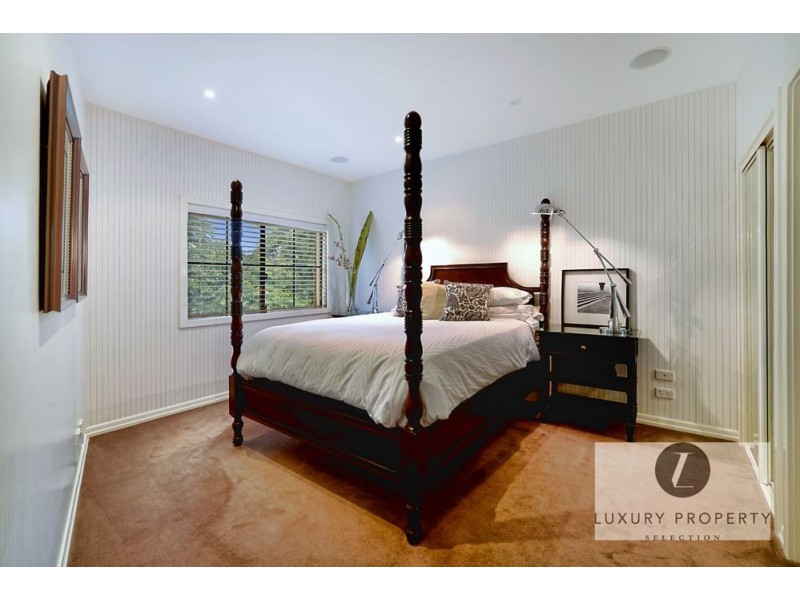 3212 Palladian Drive, Hope Island QLD 4212