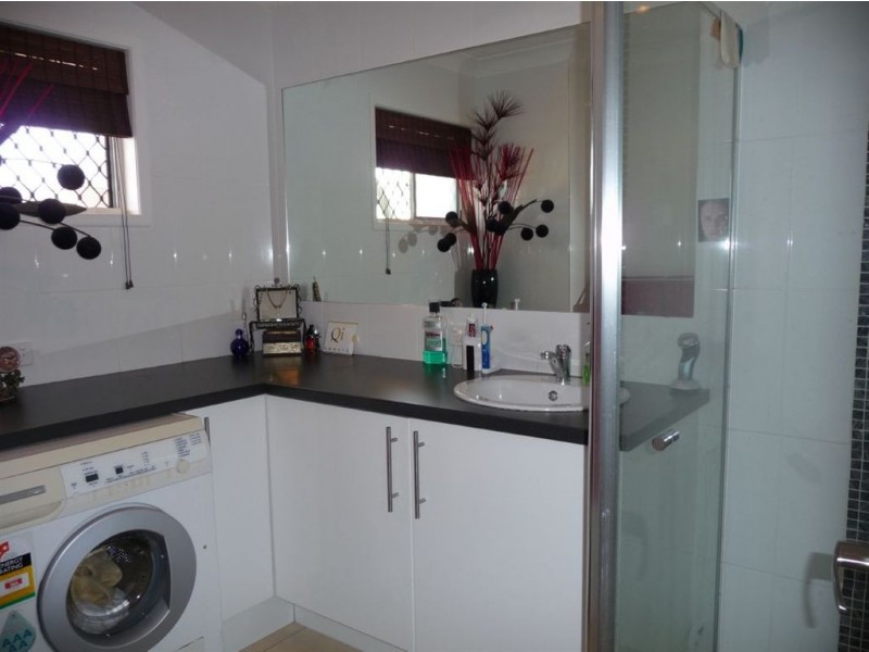 6/17 Darrambal Street, Surfers Paradise QLD 4217