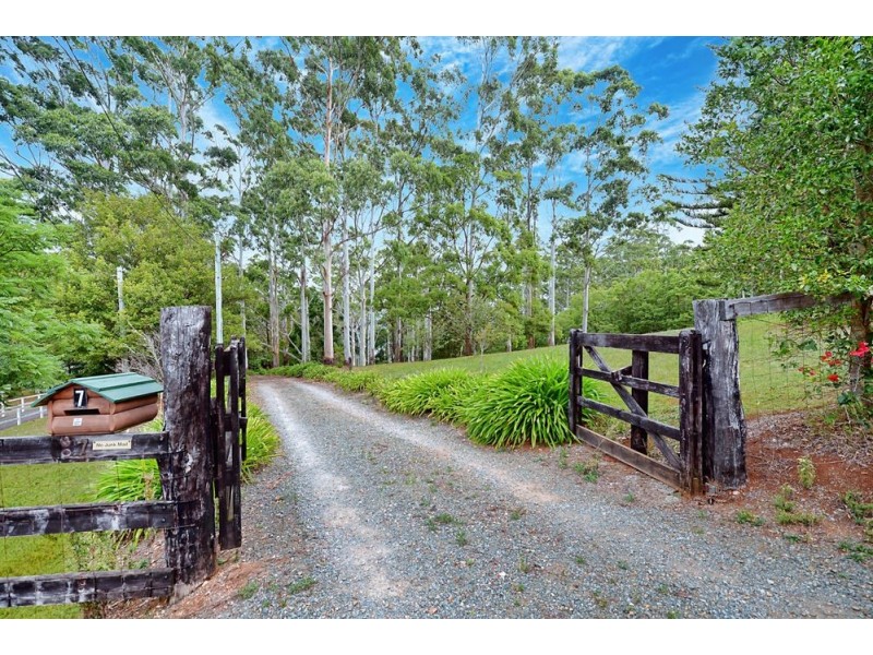 7-11 Munro Court, Tamborine Mountain QLD 4272