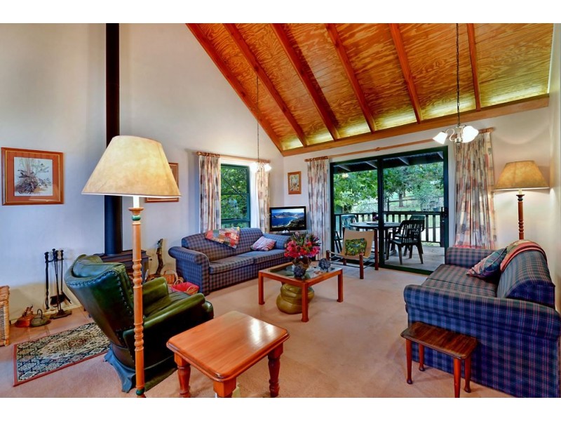 7-11 Munro Court, Tamborine Mountain QLD 4272