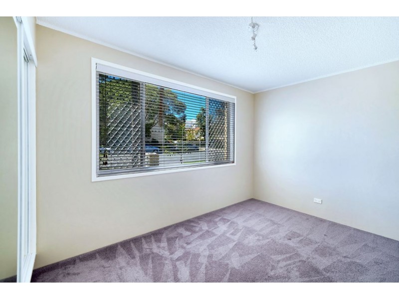 3/120 Stanhill Drive, Chevron Island QLD 4217