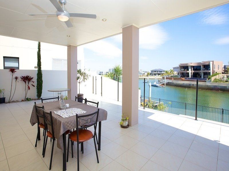 54 East Quay Drive, Biggera Waters QLD 4216