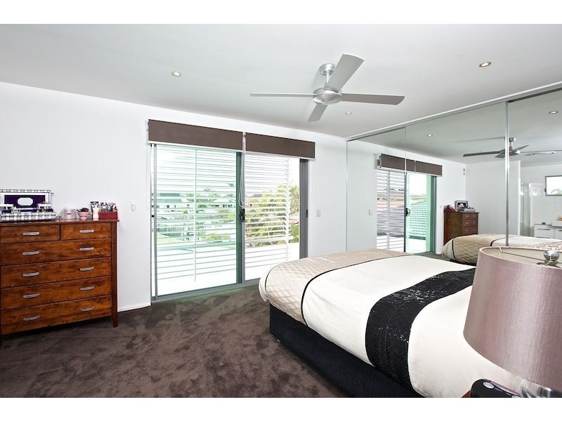 45 Daru Avenue, Runaway Bay QLD 4216