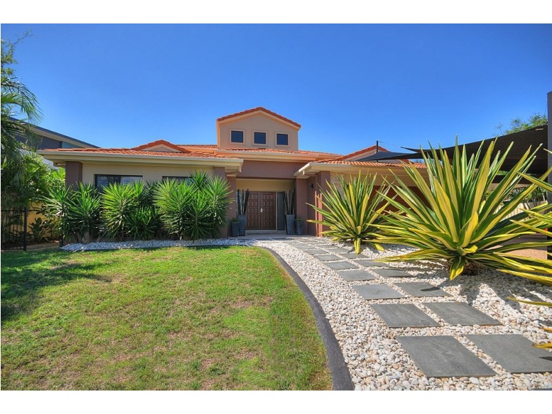 370 Rio Vista Boulevard, Mermaid Waters QLD 4218