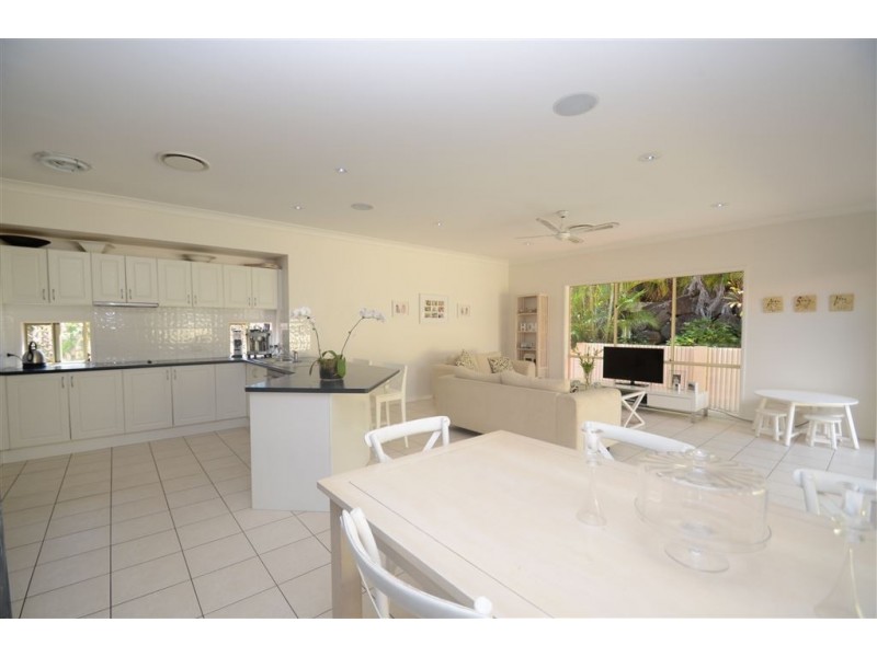 17 Kodiak Drive, Varsity Lakes QLD 4227