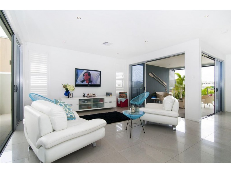 35 Harbourvue Court, Helensvale QLD 4212