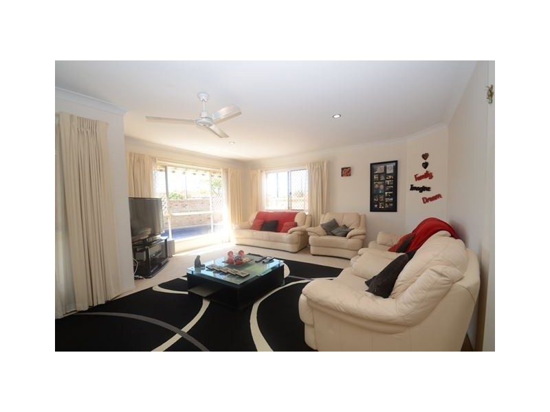 22 Stanford Avenue, Varsity Lakes QLD 4227