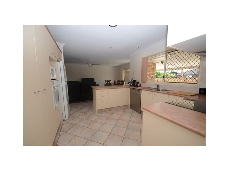 22 Stanford Avenue, Varsity Lakes QLD 4227