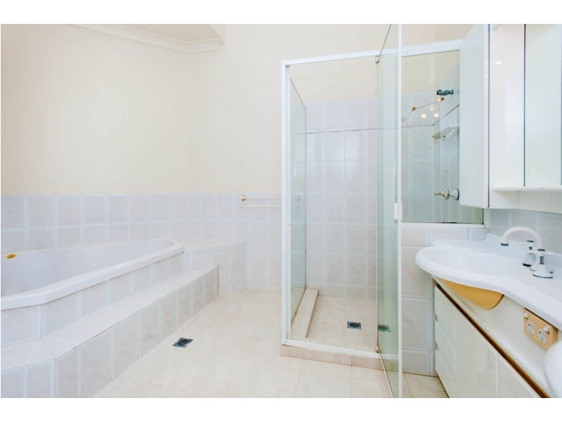 Runaway Bay QLD 4216