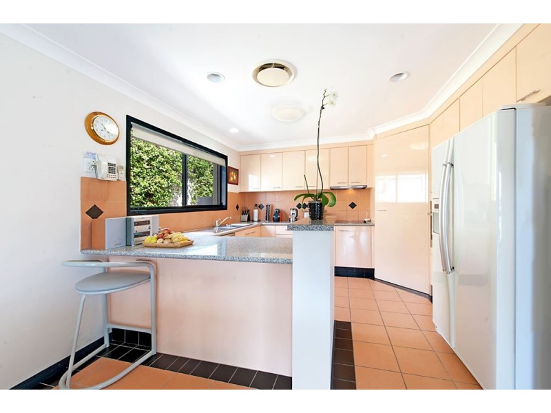 30 Saltbreeze Court, Runaway Bay QLD 4216