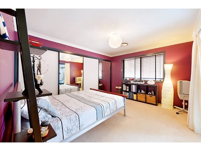 30 Saltbreeze Court, Runaway Bay QLD 4216