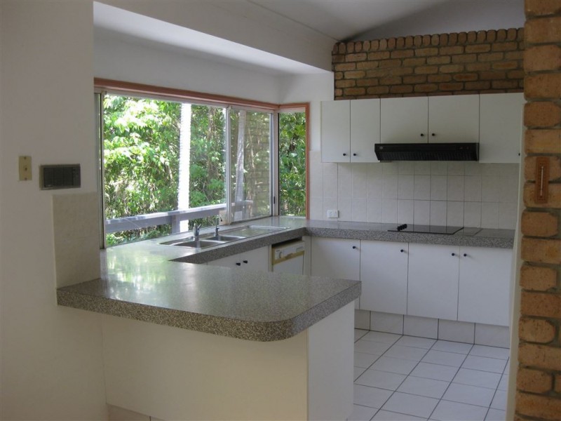 18 Ballyliffen Court, Robina QLD 4226