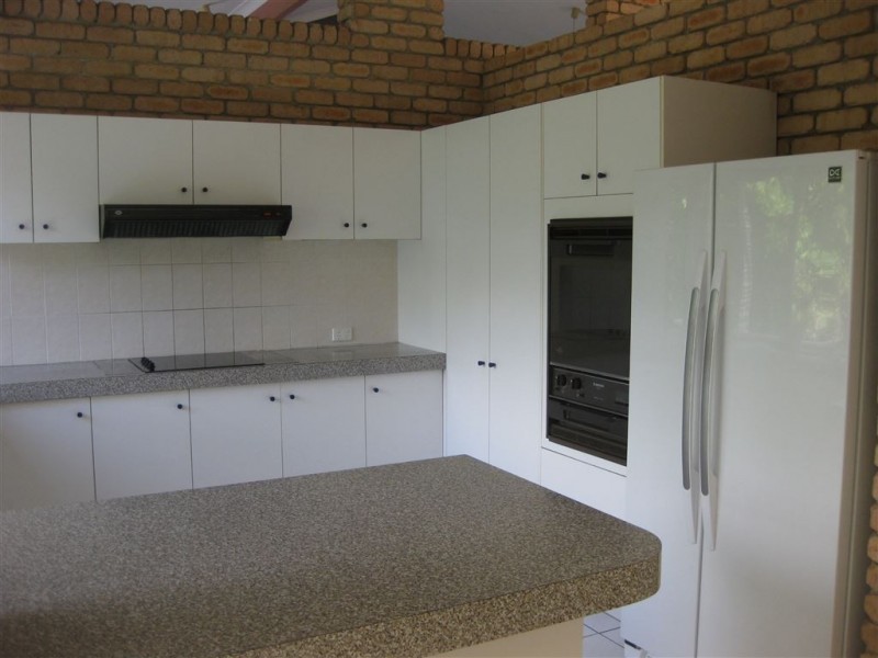 18 Ballyliffen Court, Robina QLD 4226