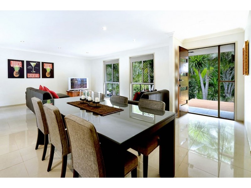 126 Plateau Crescent, Carrara QLD 4211