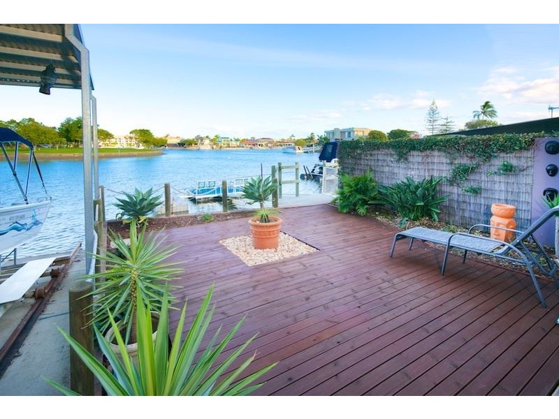 1/20 Margaroola Avenue, Biggera Waters QLD 4216