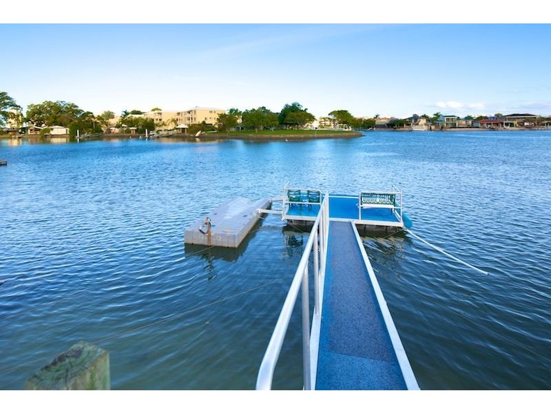 1/20 Margaroola Avenue, Biggera Waters QLD 4216