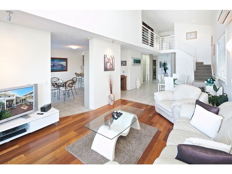 1/20 Margaroola Avenue, Biggera Waters QLD 4216