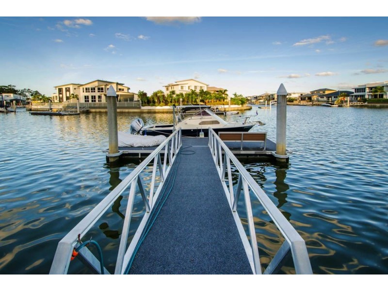 69 Compass Drive, Biggera Waters QLD 4216