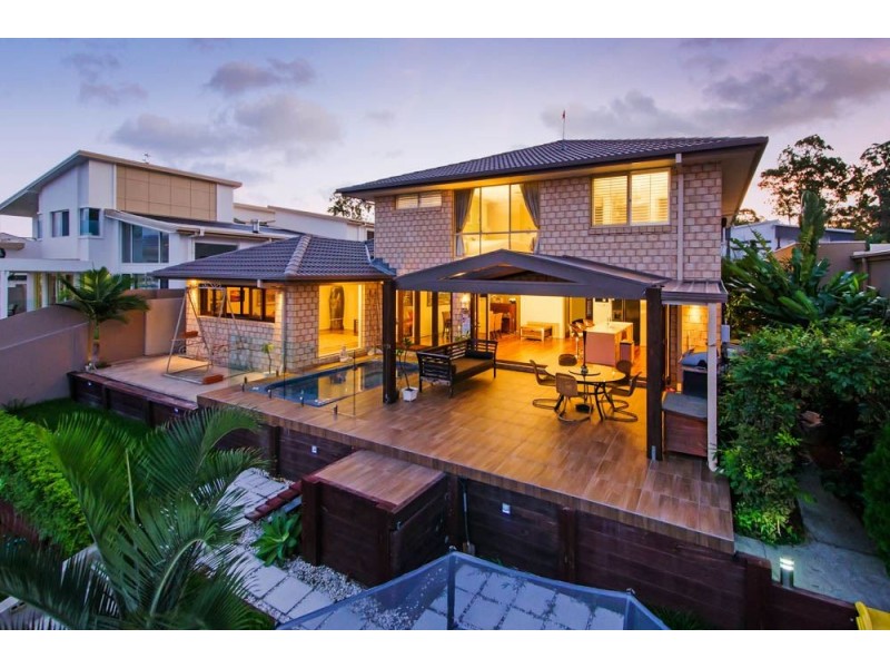 69 Compass Drive, Biggera Waters QLD 4216