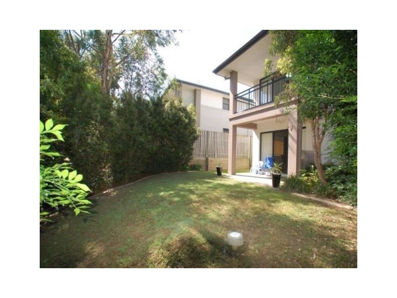 23B Geraldton Drive, Varsity Lakes QLD 4227