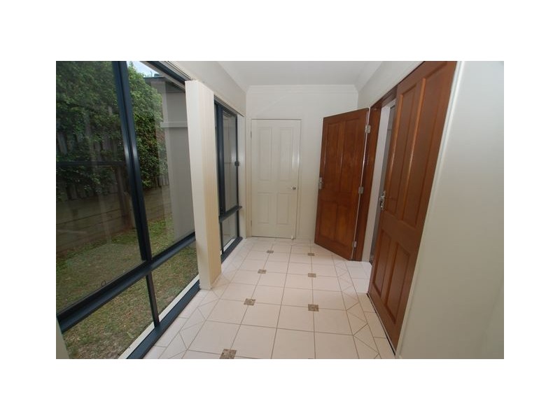 23B Geraldton Drive, Varsity Lakes QLD 4227