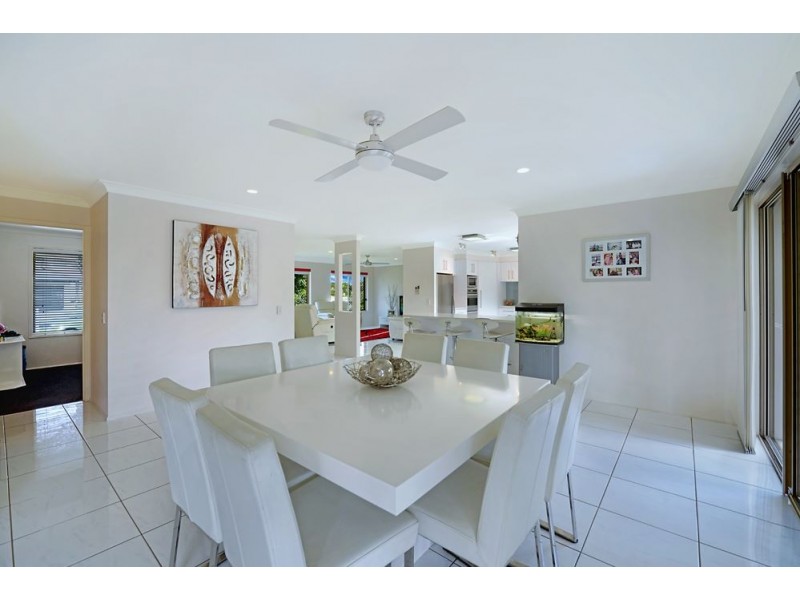 2 Tallara Street, Coombabah QLD 4216