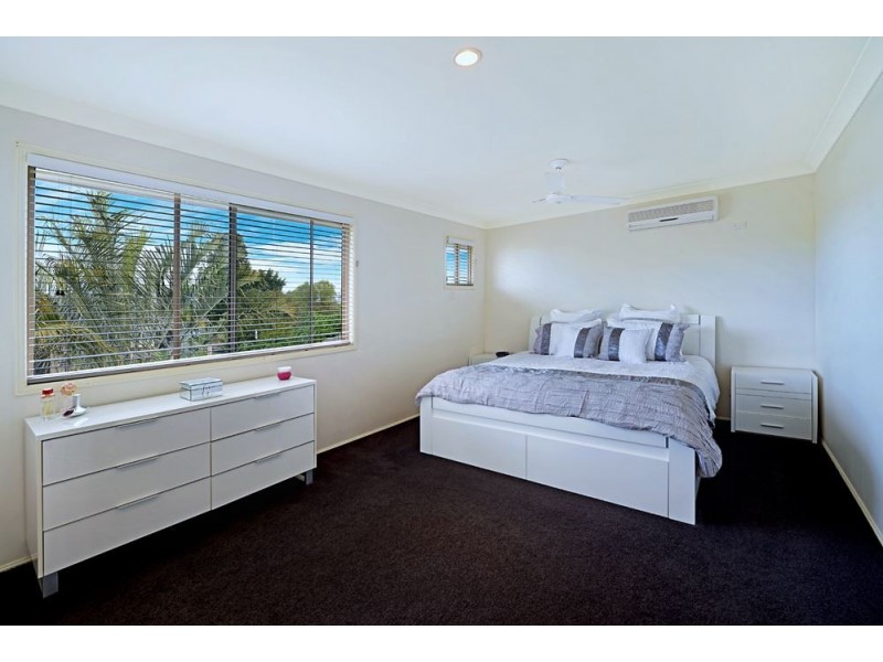 2 Tallara Street, Coombabah QLD 4216