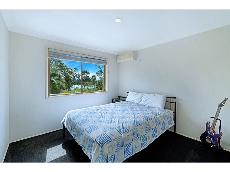 2 Tallara Street, Coombabah QLD 4216