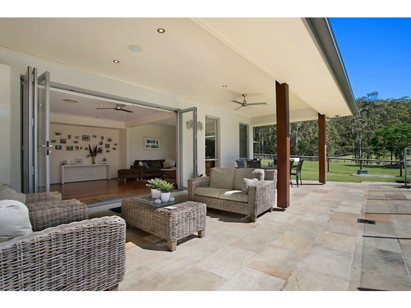 7 Samuel Drive, Tallebudgera QLD 4228