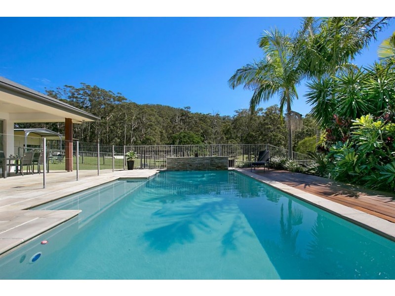 7 Samuel Drive, Tallebudgera QLD 4228