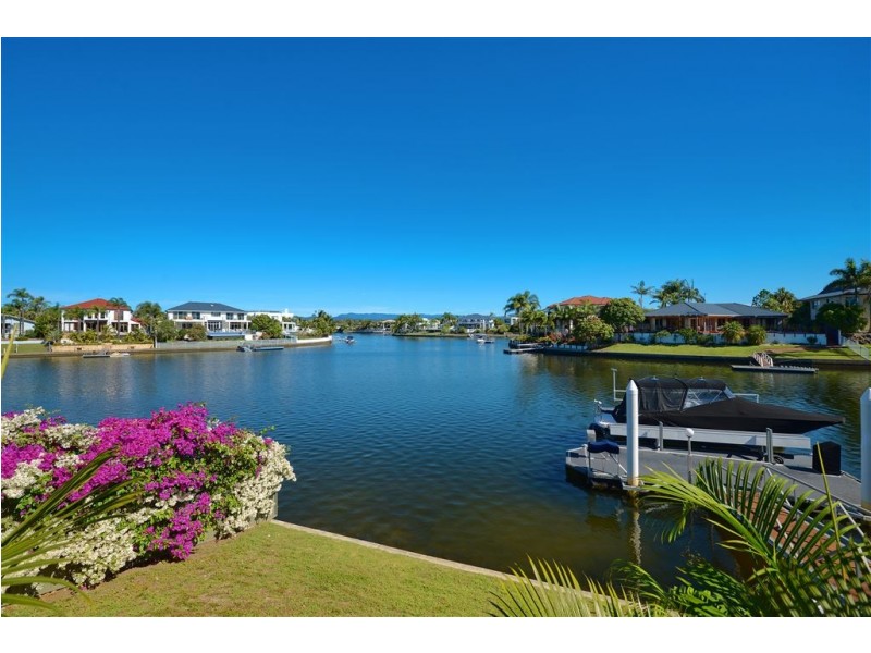 10 Montebello Court, Mermaid Waters QLD 4218