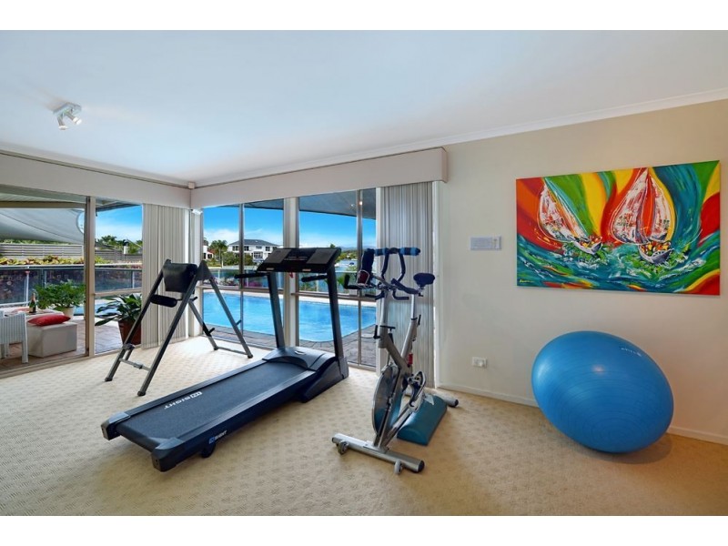 10 Montebello Court, Mermaid Waters QLD 4218