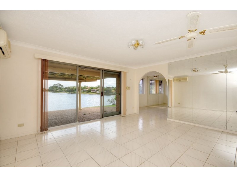 14 Spoonbill Court, Burleigh Waters QLD 4220