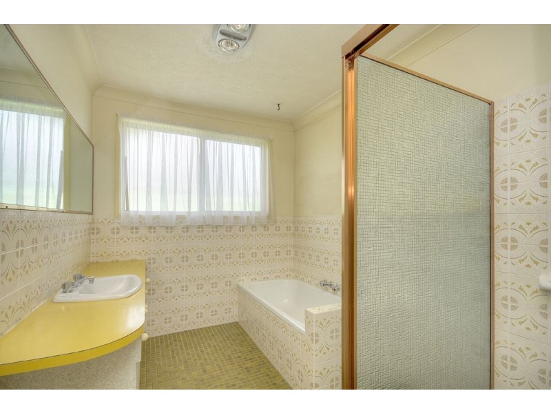 14 Spoonbill Court, Burleigh Waters QLD 4220