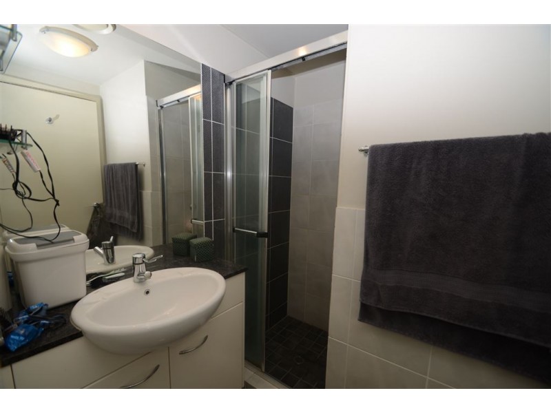 32/2 Geraldton Drive, Varsity Lakes QLD 4227