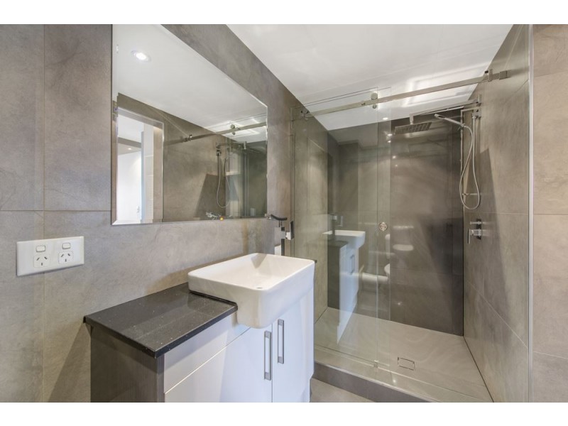 55 Old Burleigh Road, Surfers Paradise QLD 4217