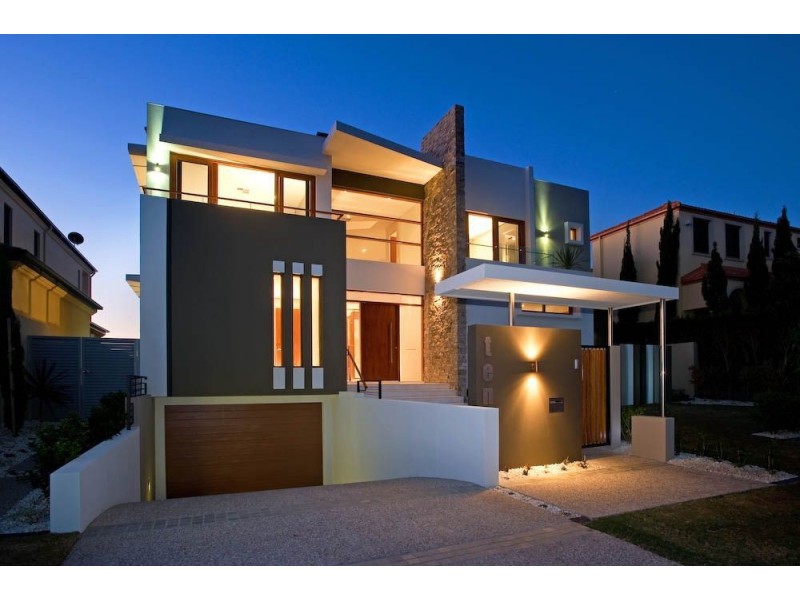 10 Knightsbridge Parade East, Sovereign Islands QLD 4216