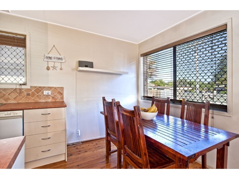 15 Nambur Street, Runaway Bay QLD 4216
