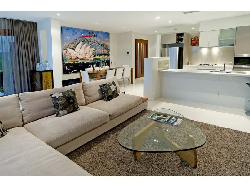 2/43 Compass Drive, Biggera Waters QLD 4216
