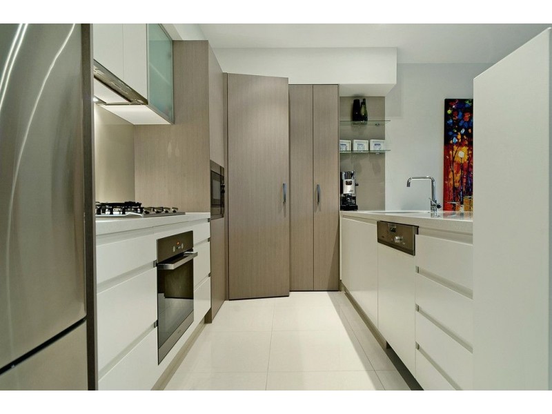 2/43 Compass Drive, Biggera Waters QLD 4216