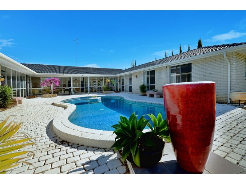 1 Cabana Boul (403 Benowa Rd), Benowa Waters QLD 4217