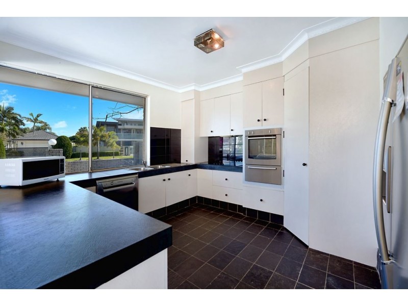 1 Cabana Boul (403 Benowa Rd), Benowa Waters QLD 4217
