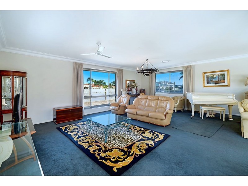 1 Cabana Boul (403 Benowa Rd), Benowa Waters QLD 4217